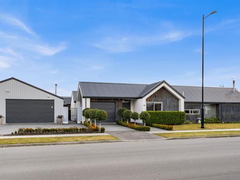 43 Eastfield Drive, Lincoln