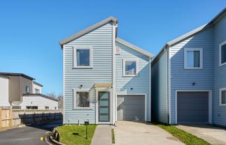 6 Riroriro Close, Papakura