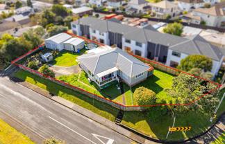 74 McLeod Road, Te Atatu South