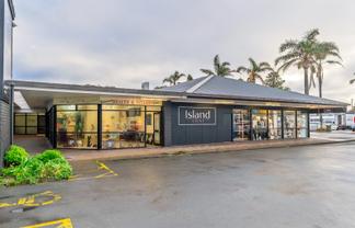 RARE OWNERSHIP OPPORTUNITY IN OREWA