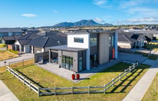 37 Maunganamu Drive, Wharewaka