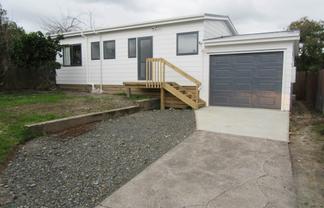 80a Triangle Road, Massey