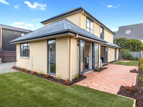 111A Edgeware Road, Saint Albans