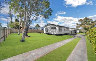 1/21 Woodside Road, Massey