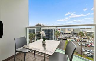 503/17 Amersham Way, Manukau