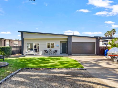 11 Laurie Street, Red Beach