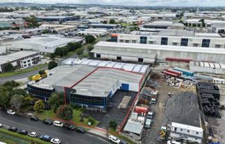 Industrial facility with yard, power, and exposure