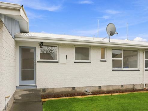 4/339 Hereford Street, Linwood