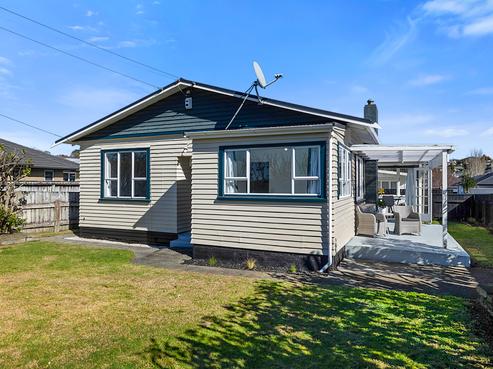 90 Smart Road, Glen Avon