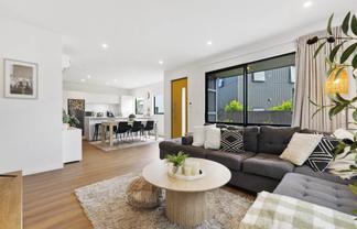 17C Cessna Crescent, Mangere