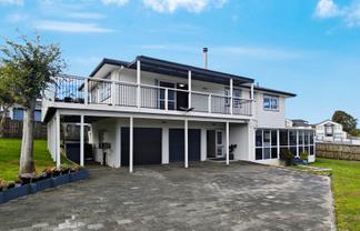 132 Aviemore Drive, Highland Park