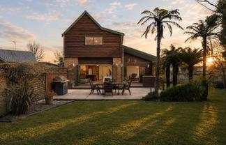 41 Huntington Drive, Huntington