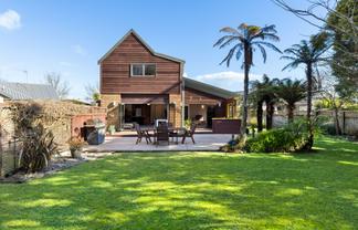 41 Huntington Drive, Huntington