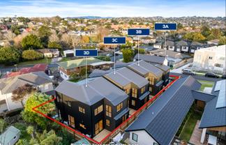 3A, 3B and Towra Place, Botany Downs