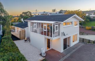 75 Marine Parade, Mellons Bay