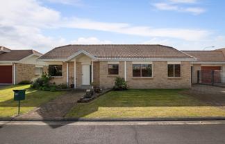 2/32 Park Road, Katikati