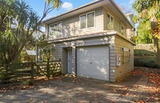 53D Mountain View Road, Western Springs