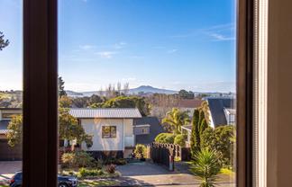 20 Dalwhinnie Parade, Highland Park