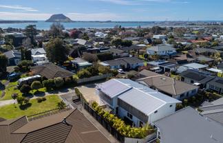 6A Longwood Lane, Otumoetai