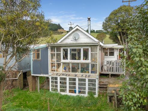 83 Doctors Point Road, Waitati