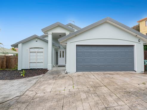 17 Godwin Court, Unsworth Heights