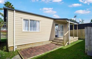 8A Vanden Place, Henderson