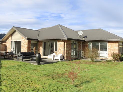 9 Wicken Place, Reefton