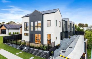 3 Towra Place, Botany Downs