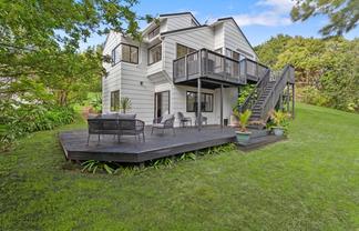 4 Ruka Lane, Saint Johns