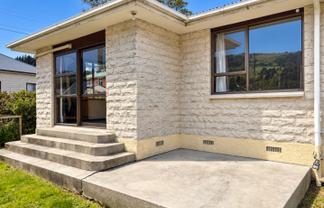 1 Carlton Street, North East Valley