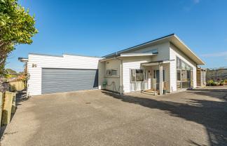 10 Lithgow Drive, Otamatea