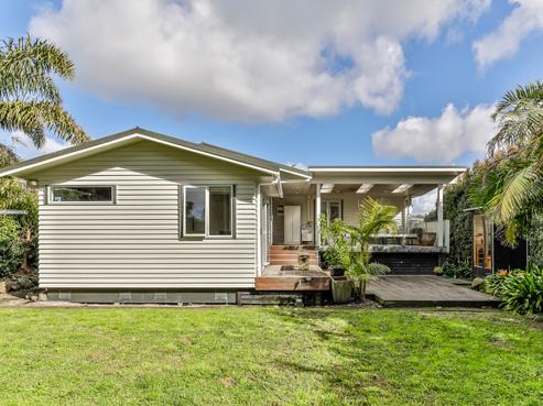 23 Bodi Place, Te Atatu South