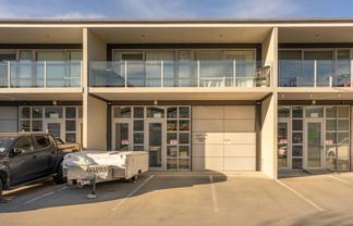 Live/Work at Shotover Ridge - Vacant Possession