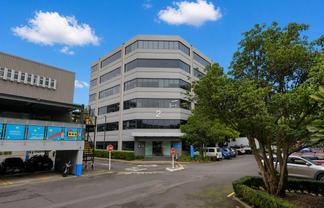 Move-In Ready Office at Central Park