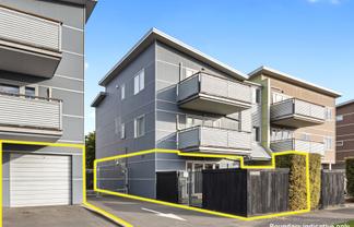 9/16 Hutcheson Street, Sydenham