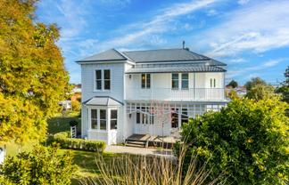 302 Lyndon Road West, Hastings