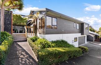 2/16 Pleasant Road, Glen Eden