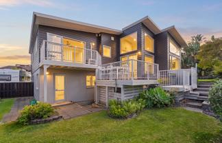 60 Chesterfield Way, Orewa