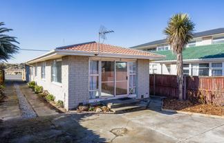 2/400 Marine Parade, South New Brighton