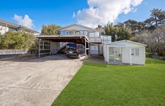 35 Nile Road, Kelston