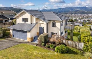28 Kirton Drive, Riverstone Terraces