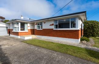 26 Stephen Street, HALFWAY BUSH