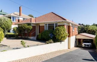 122 Easther Crescent, KEW