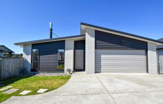 42 Feist Street, Carterton