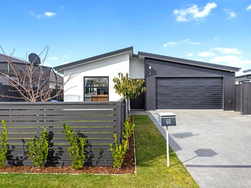 60 Quinn Crescent, Woodend