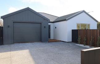 2 Samuel Place, Palmerston North Central