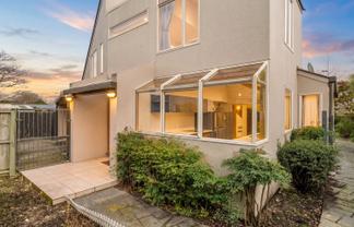 2/173 Idris Road, Strowan