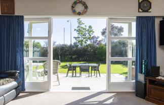 2 Lytton Road, Riverdale