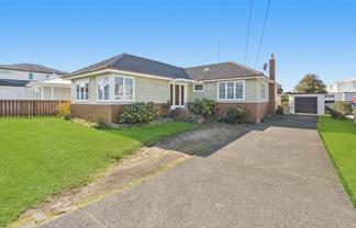 13 Henwood Road, Mangere East