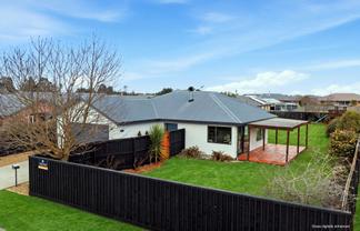 22 Kowhai Street, Oxford